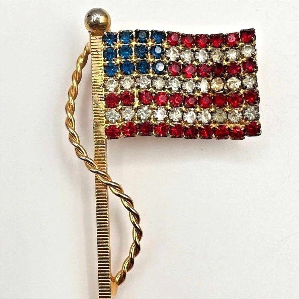 Vintage 90s USA American Flag Rhinestone Brooch Pin Women's Classic Jewelry